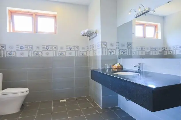 Deluxe Tek Büyük Yataklı Oda, Bahçe Manzaralı