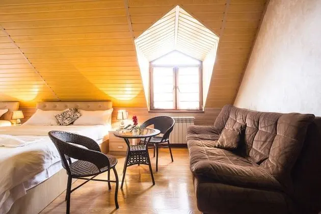 Deluxe Tek Büyük Yataklı Oda