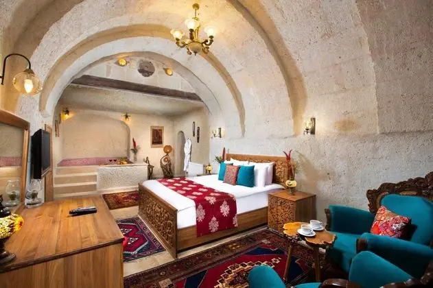 Deluxe Suite, Havuzlu