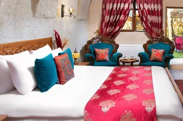 Deluxe Suite, Havuzlu