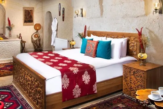 Deluxe Suite, Havuzlu