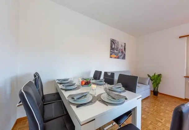 Family Apart Daire, Birden Çok Yatak, Bahçeli (Garden On The Lake)