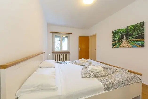 Family Apart Daire, Birden Çok Yatak, Bahçeli (Garden On The Lake)