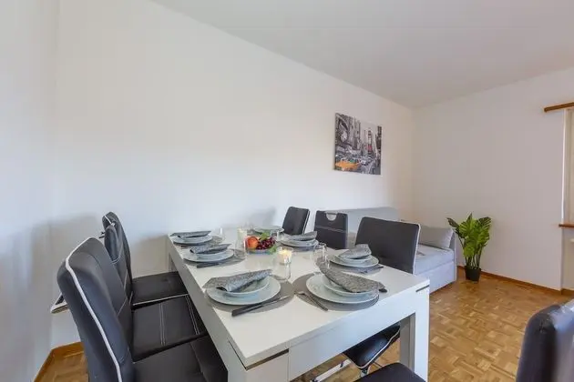 Family Apart Daire, Birden Çok Yatak, Bahçeli (Garden On The Lake)