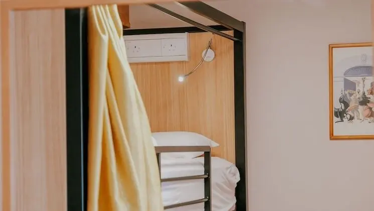 Ortak Ranzalı Oda, Sadece kadınlar için (Sleep 6)