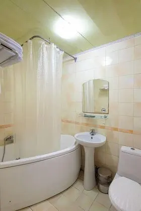 Comfort Tek Büyük Yataklı Oda