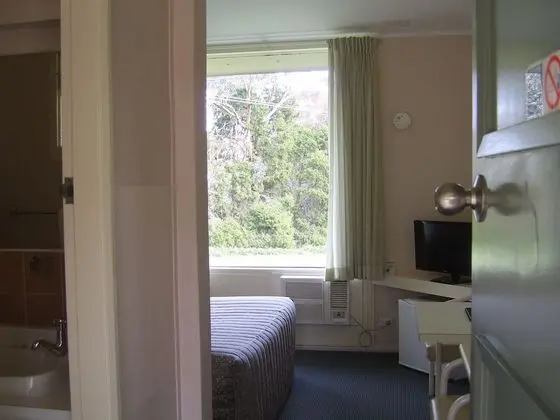 Standard Oda, Sigara İçilmez (Budget Queen Room)