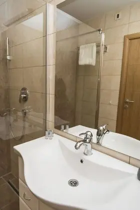 Tek Büyük veya İki Ayrı Yataklı Oda