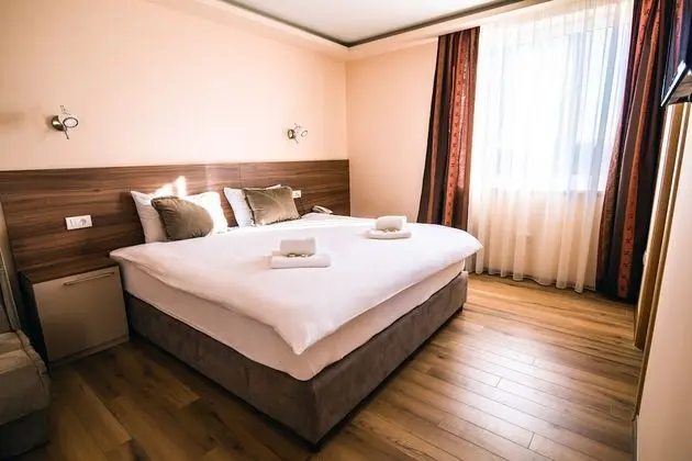 Tek Büyük Yataklı Oda (Extra Bed)