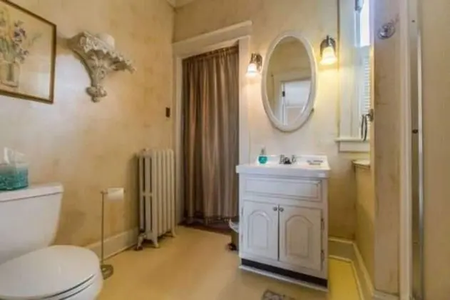 Süit, Özel Banyo (Master Suite with Private Bath)