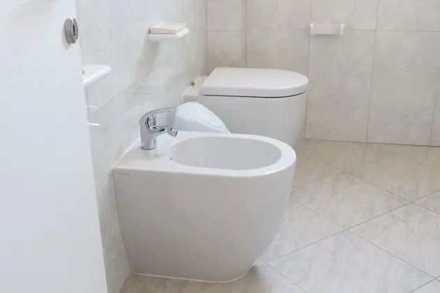 Süit, Balkon, Kısmi Deniz Manzaralı
