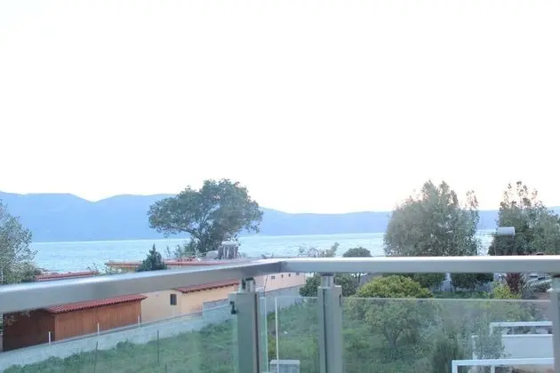 Üç Kişilik Oda, Balkon, Kısmi Deniz Manzaralı
