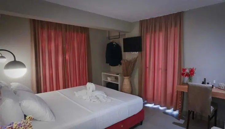 Comfort Tek Büyük Yataklı Oda