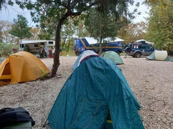 Kamp Alanı, Bahçe Manzaralı