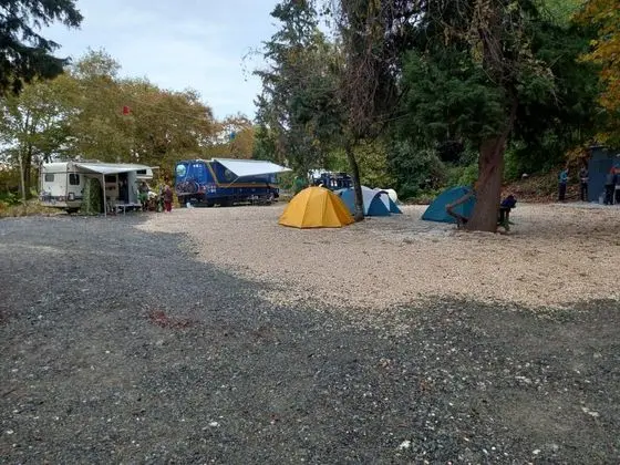 Kamp Alanı, Bahçe Manzaralı