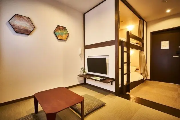 Oda, Ortak Banyo (Private Dormitory)