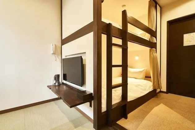 Oda, Ortak Banyo (Private Dormitory)