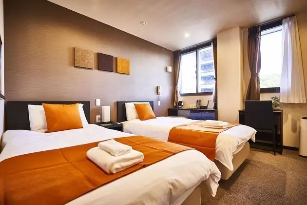 Standard Üç Kişilik Oda, Şehir Manzaralı