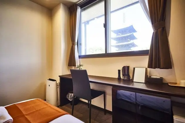 Standard Üç Kişilik Oda, Şehir Manzaralı