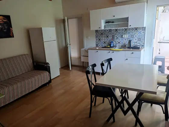 Apartment, Bahçe veya Sokak Manzaralı, Balkonlu