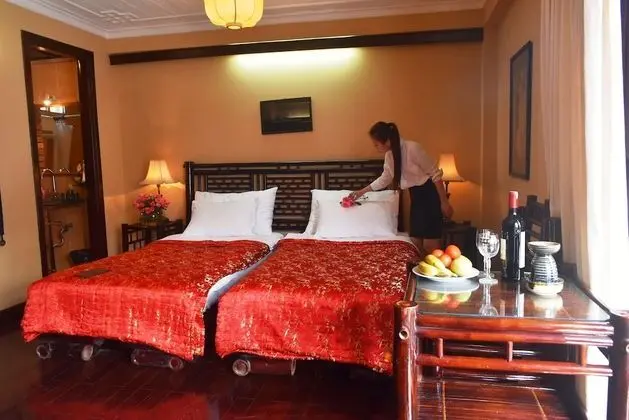 Deluxe Tek Büyük veya İki Ayrı Yataklı Oda, Şehir Manzaralı, Göl Kenarı