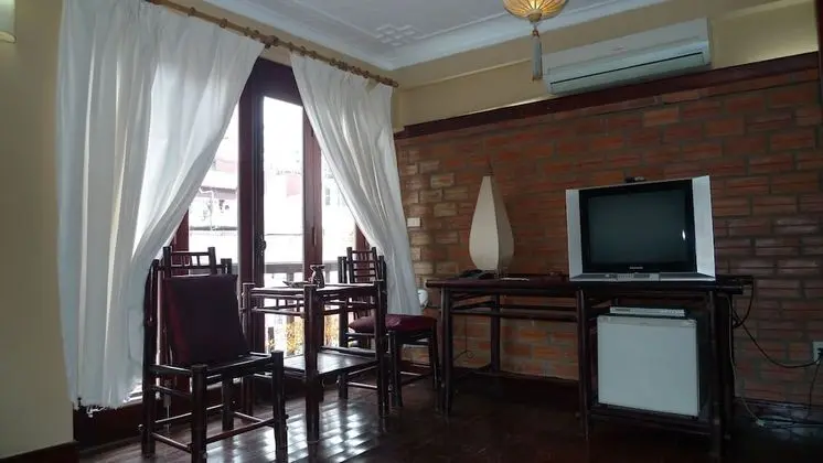 Deluxe Tek Büyük veya İki Ayrı Yataklı Oda, Şehir Manzaralı, Göl Kenarı