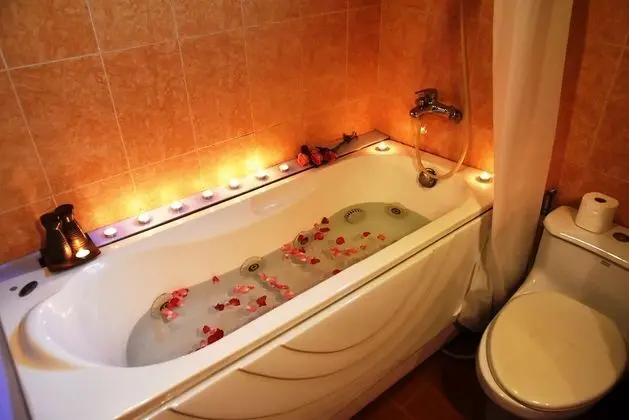 Deluxe Tek Büyük veya İki Ayrı Yataklı Oda, Şehir Manzaralı, Göl Kenarı
