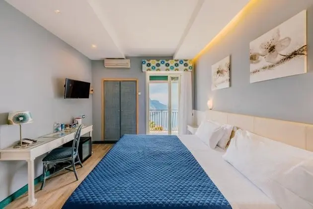 Deluxe Tek Büyük Yataklı Oda, Deniz Manzaralı