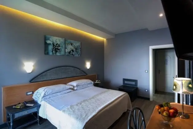 Deluxe Tek Büyük Yataklı Oda, Deniz Manzaralı
