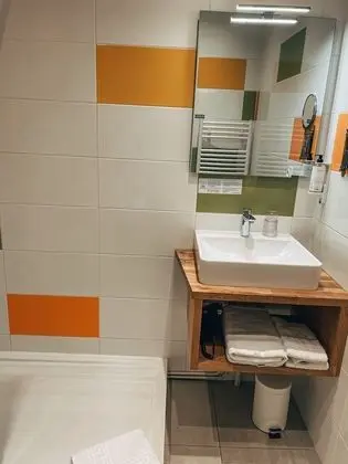 Tek Büyük veya İki Ayrı Yataklı Oda, Veranda