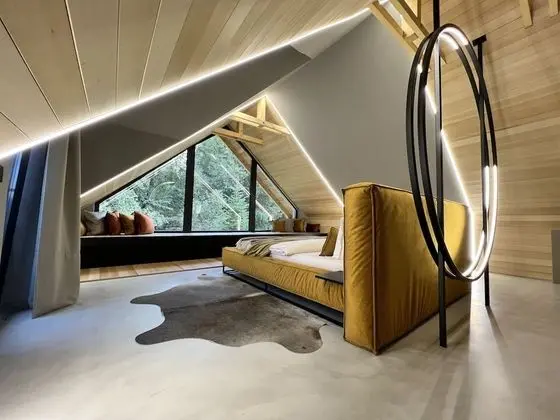 Junior Çatı Katı (Loft)
