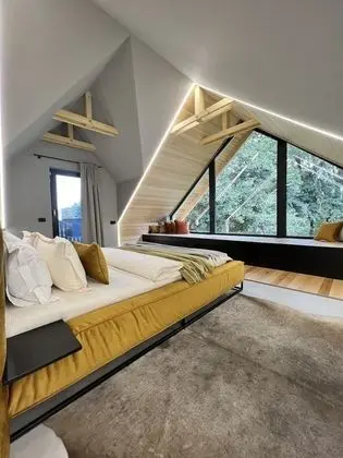 Junior Çatı Katı (Loft)