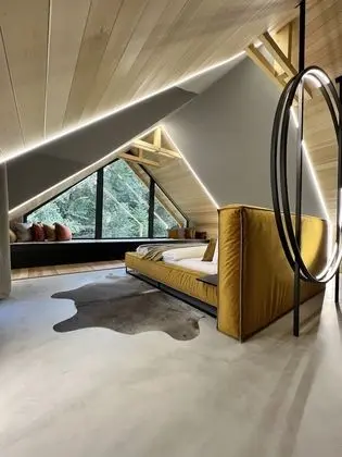 Junior Çatı Katı (Loft)