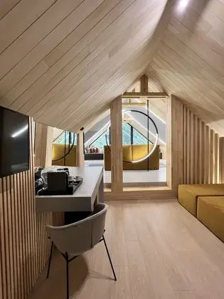 Junior Çatı Katı (Loft)