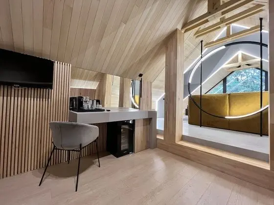 Junior Çatı Katı (Loft)