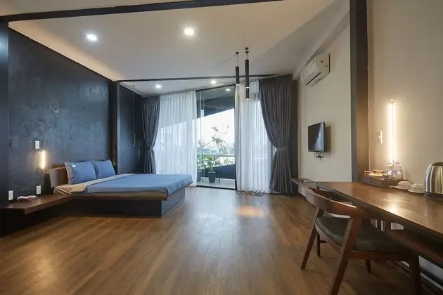 Deluxe Tek Büyük Yataklı Oda, Balkon, Nehir Manzaralı