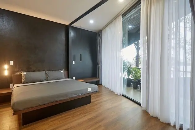 Deluxe Tek Büyük Yataklı Oda, Balkon, Nehir Manzaralı