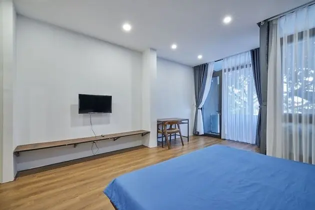 Deluxe Tek Büyük Yataklı Oda, Balkon, Nehir Manzaralı