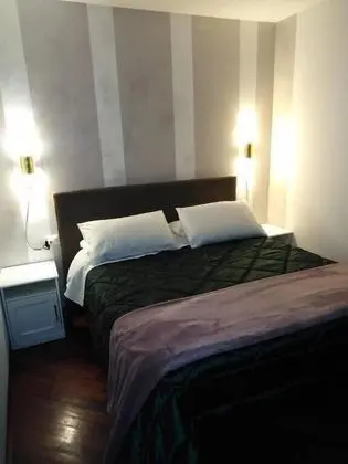 Deluxe Üç Kişilik Oda, Banyolu/Duşlu, Bahçe Manzaralı