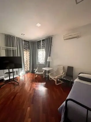 Deluxe Üç Kişilik Oda, Banyolu/Duşlu, Bahçe Manzaralı