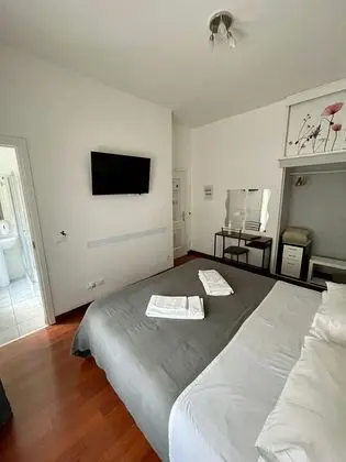 Standard Oda, 1 Büyük (Queen) Boy Yatak, Sigara İçilmez, Özel Banyo