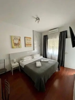 Standard Oda, 1 Büyük (Queen) Boy Yatak, Sigara İçilmez, Özel Banyo