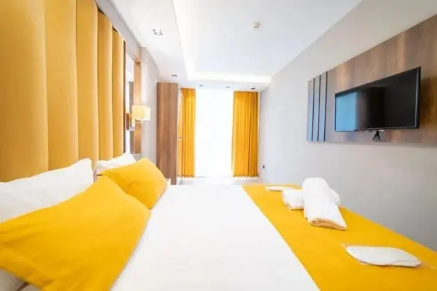Jakuzili Standart Oda, Şehir Manzaralı, Jakuzili