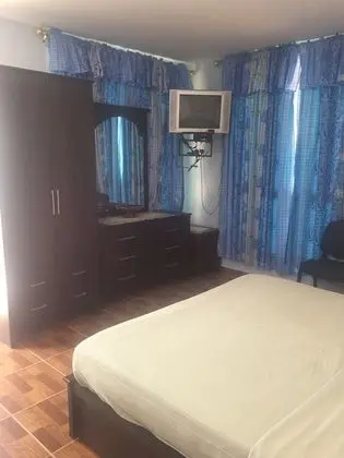 Tek Büyük Yataklı Oda (Blue)