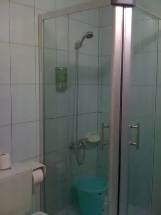 Tek Büyük Yataklı Oda (Green)