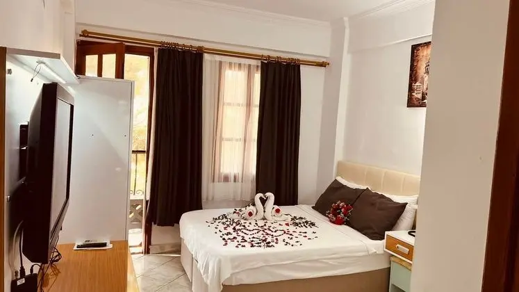 Standard Custom Room