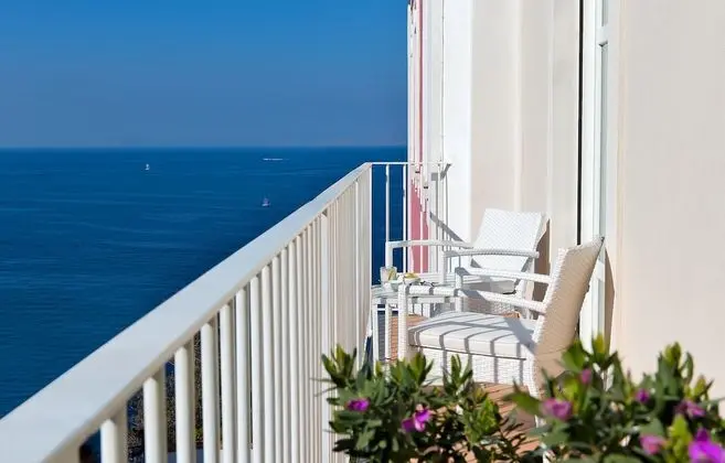 Superior Tek Büyük veya İki Ayrı Yataklı Oda, Balkon