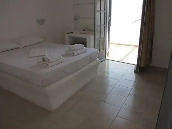 Standard Tek Büyük Yataklı Oda