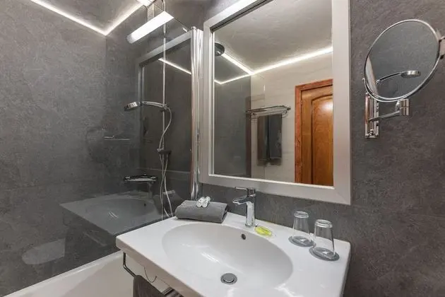 Apart Daire, Deniz Manzaralı
