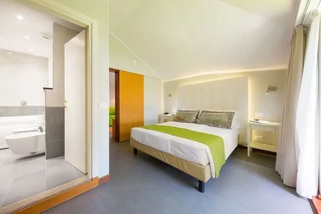 Comfort Tek Büyük veya İki Ayrı Yataklı Oda